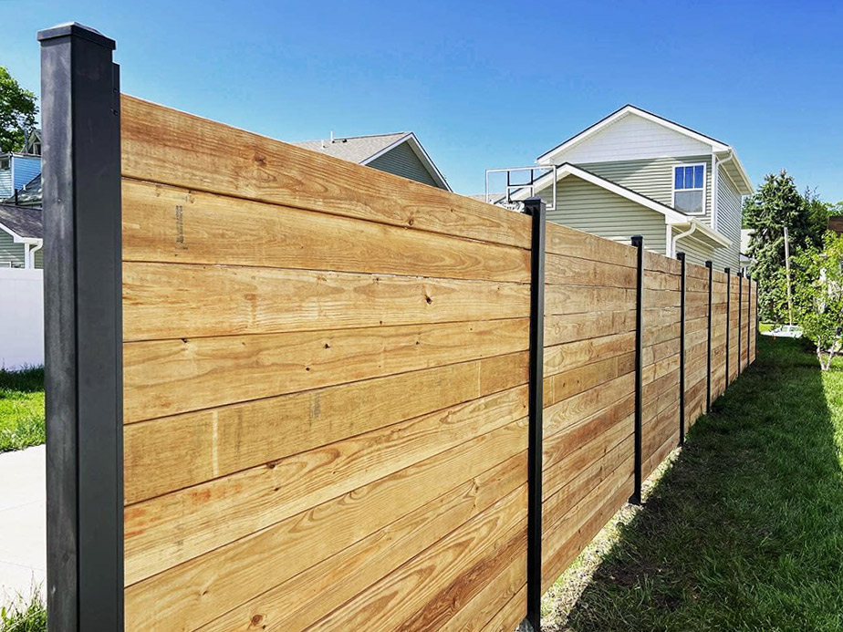 Mixed Material fence contractor in Lincoln