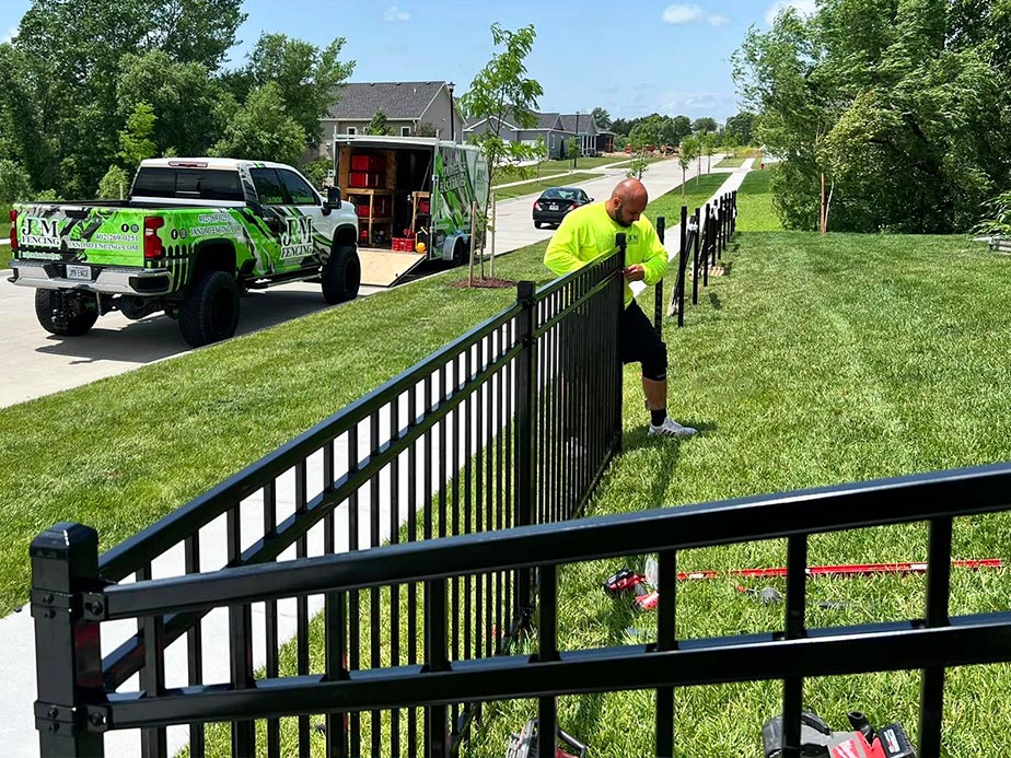 Bellevue Nebraska Professional Fence Installation